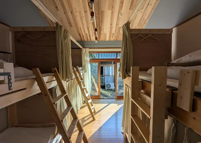 Yuzan Guesthouse